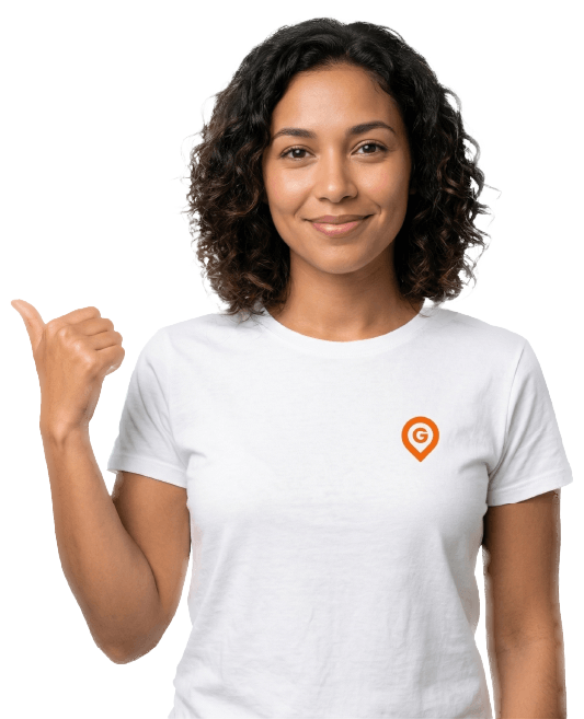 Mitarbeiterin von Greven Medien zeigt nach links