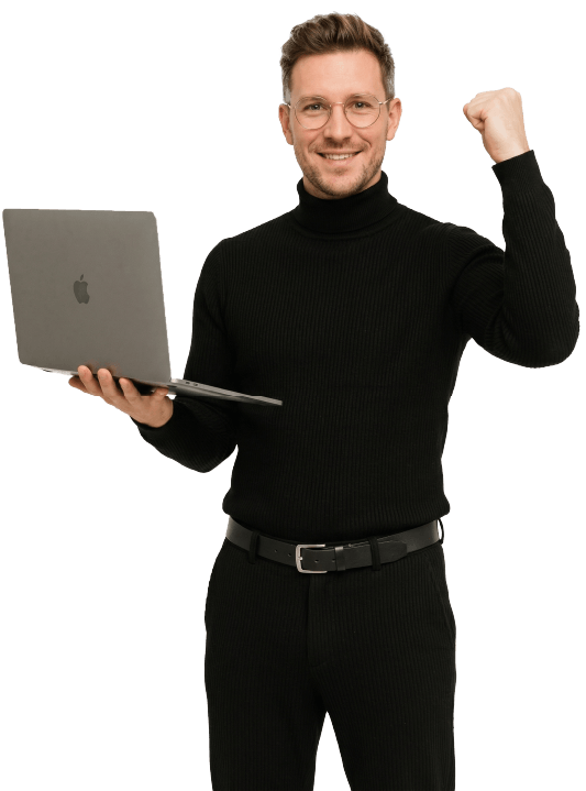 Mann mit Laptop auf dem Arm hält Hand hoch